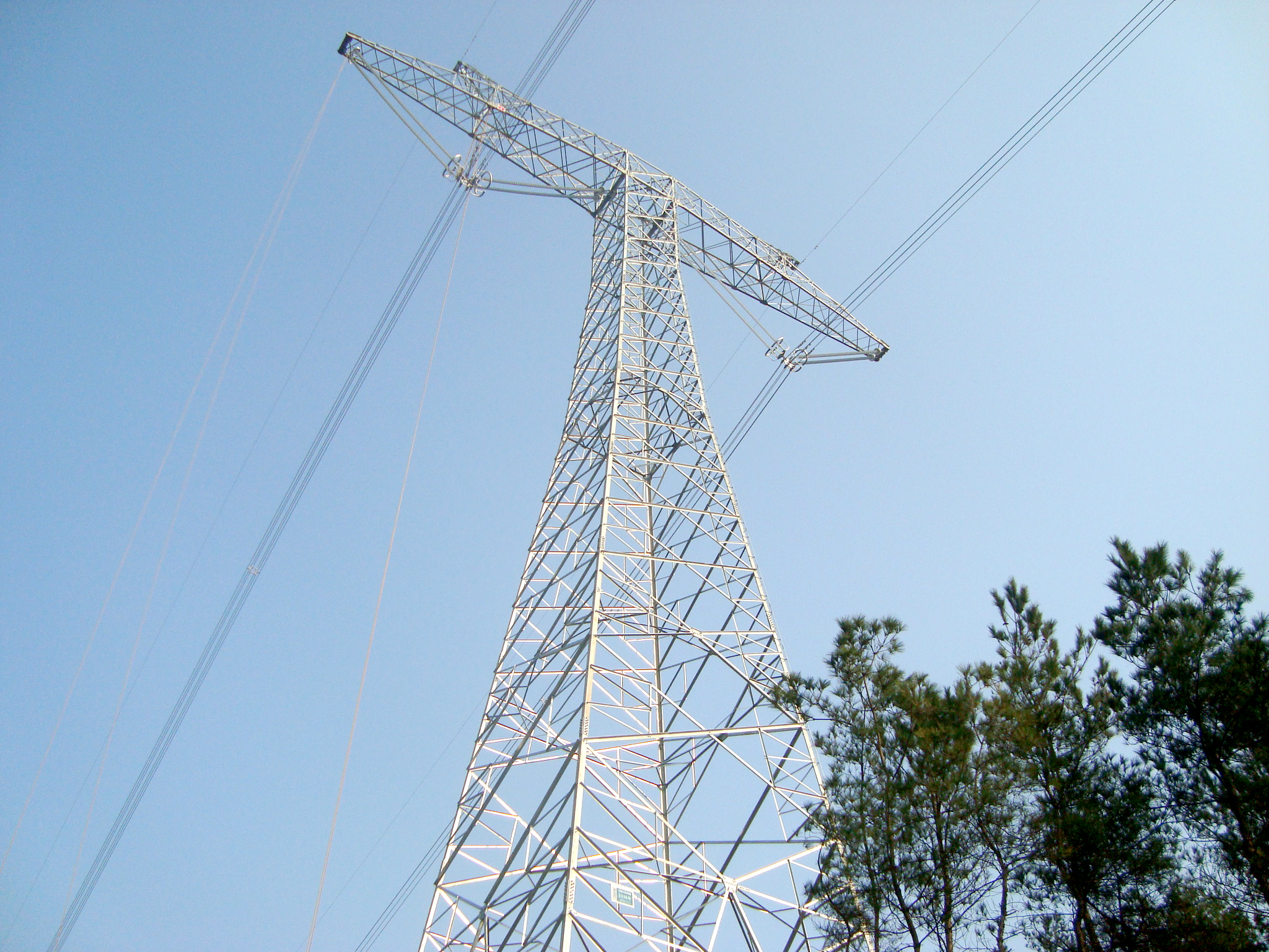 向家坝-上海±800kV特高压直流输电工程，2008年投运.JPG